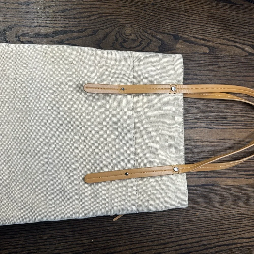 Sherpani Cream and Tan Tote Bag - Picture 2 of 9